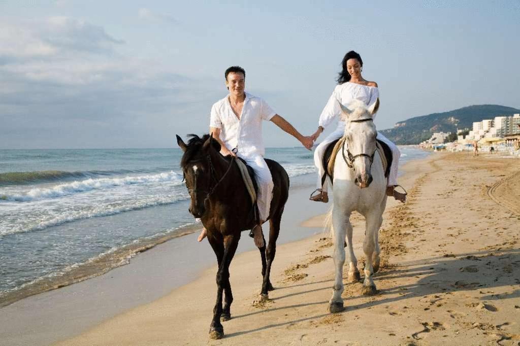 Hotel Arabella Beach Albena Esterno foto