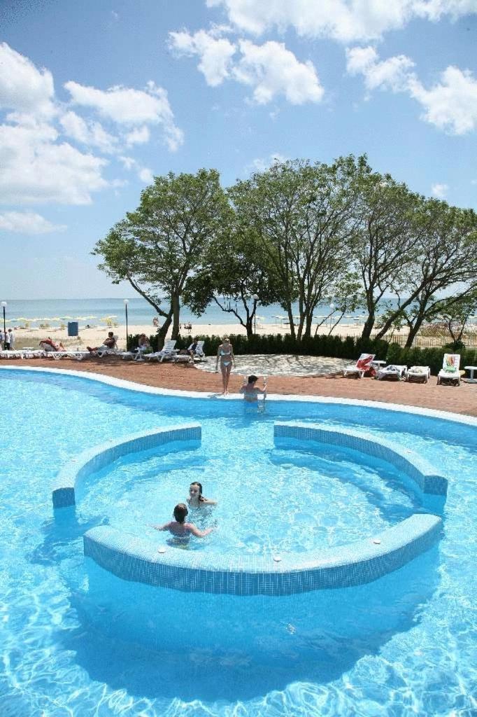 Hotel Arabella Beach Albena Esterno foto