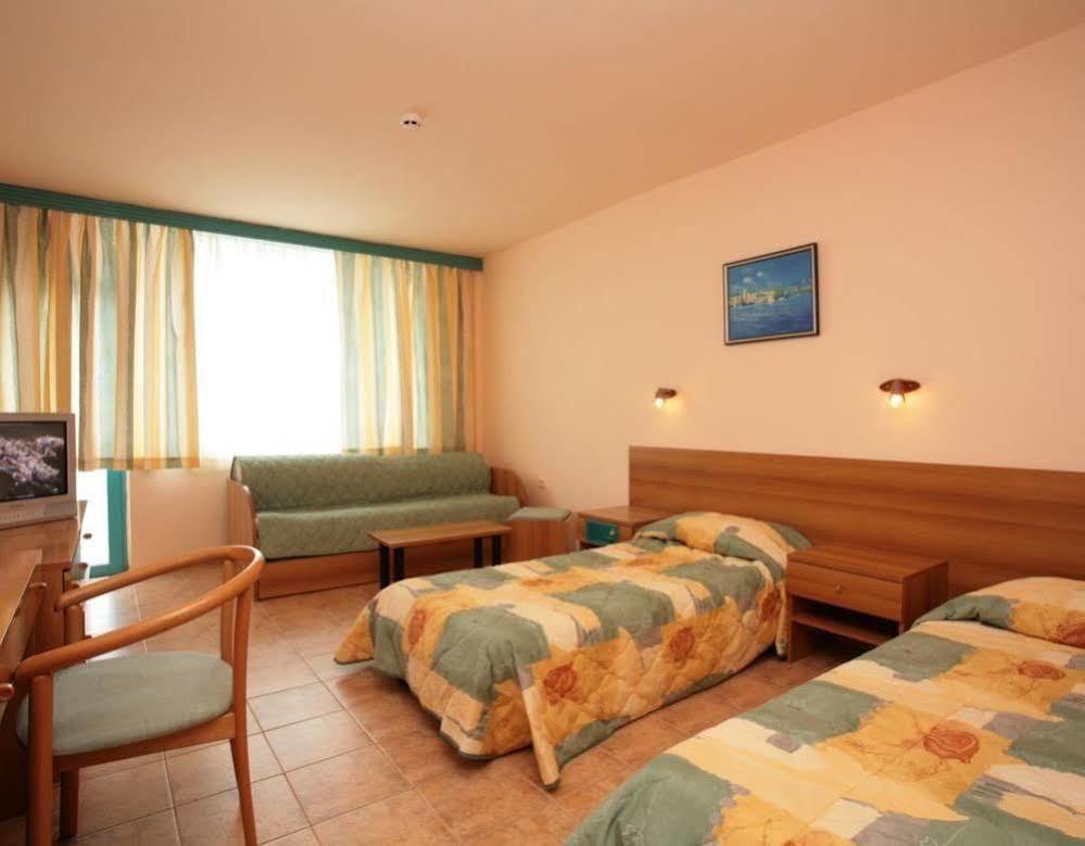 Hotel Arabella Beach Albena Esterno foto